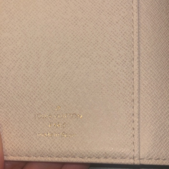 Louis Vuitton PM Agenda - Picture 8 of 14